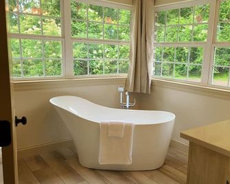 Farm House Stay With Soaking Tub And Hot - Hammond