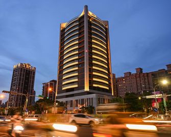 Check Inn Select New Taipei Sanchong - Taipei City - Building