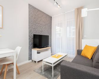 City of the Kings-Milford Sound - Krakow - Living room