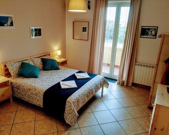 Atelier bed&bed - Messina - Habitación