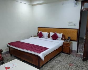 Hotel Samrat - Jhansi - Habitación