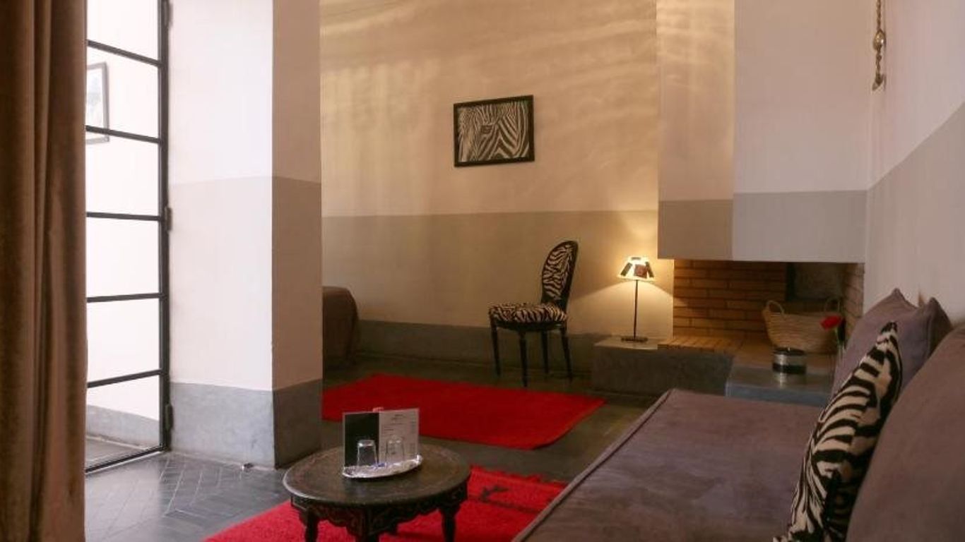 Riad la Parenthèse by Sashema