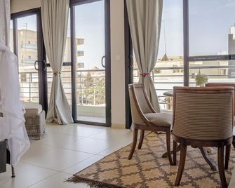 La Villa 126 Dakar - דקר - מרפסת