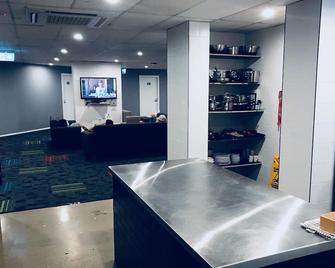 Down Under Hostels - Surfers Paradise - Surfers Paradise - Lobby