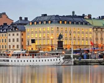 Dockside Hostel Old Town - Stockholm - Byggnad