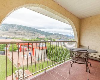 Westridge Motor Inn - Osoyoos - Balkong