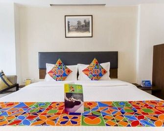 Fabexpress Kalyan - Vadodara - Schlafzimmer