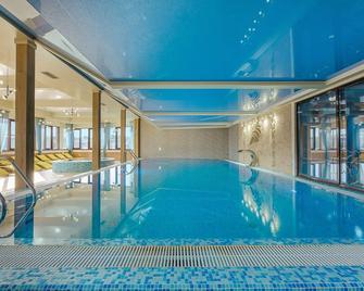 Hotel Avrora - Vityazevo - Piscina
