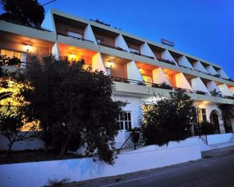 Creta Mare Hotel - Plakias - Building