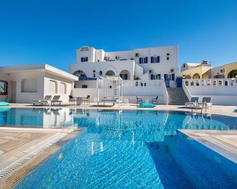 Villa Kavallaris & Apartments - Mesaria - Pool