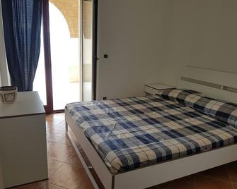 Il Paradiso sul Mare - Anzio - Schlafzimmer