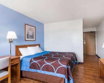 Super 8 by Wyndham Norwich - Norwich - Habitación