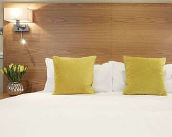 Palm Court Hotel - Scarborough - Bedroom