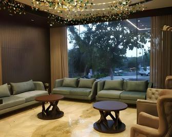 Hotel Vishal International - Jamnagar - Lobby