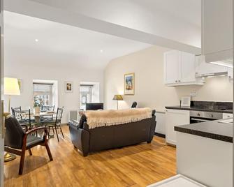 Town centre apartment, Clifden - Clifden - Living room