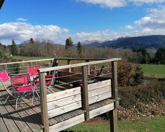 Chalet 3 Étoiles 5 Chambres Avec vue Exceptionnelle - Murat-le-Quaire - Balcon