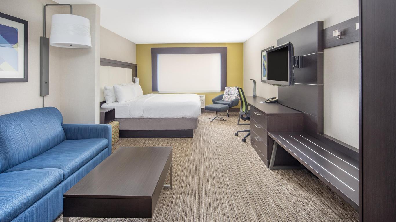 Holiday Inn Express & Suites Bishop