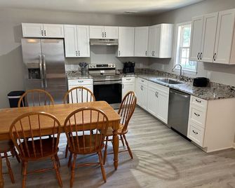 The Lexington Wall, Lexington nc - Lexington - Kitchen