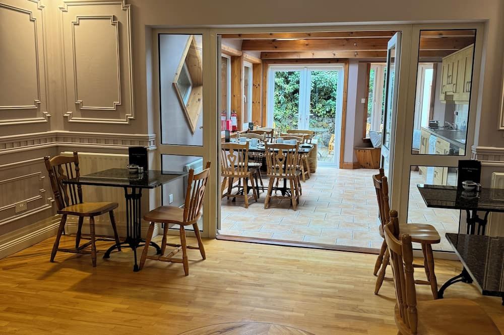 Ashville Guesthouse - ווסטפורט - מסעדה