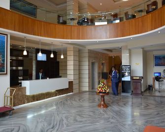 Azzeman Hotel - אדיס אבבה - דלפק קבלה