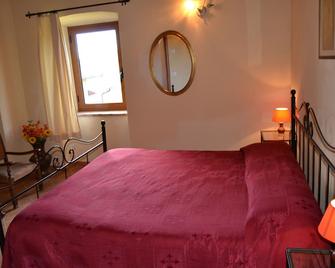 Agriturismo Il Montale - Mulazzo - Bedroom