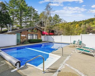 Two Double Bed Standard Hotel Room with outdoor heated pool 101 - Killington - Bazén