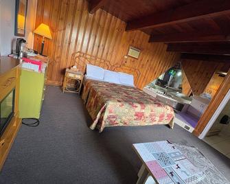 Motel Le Voyageur - Saint-Jérôme - Bedroom