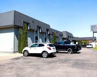Coratel Inn & Suites by Jasper Mankato - Mankato - Bygning