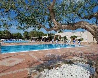 Camping Village La Pineta - San Vito Lo Capo - Pool