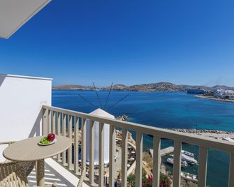 Pandrossos Hotel - Parikia - Balcony