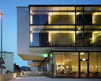 arte Hotel Krems - Krems an der Donau - Budova