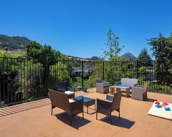 Downtown Slo Inn - San Luis Obispo - סן לואיס אוביספו - מרפסת