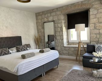 Guest House Klaudija - Trogir - Habitación