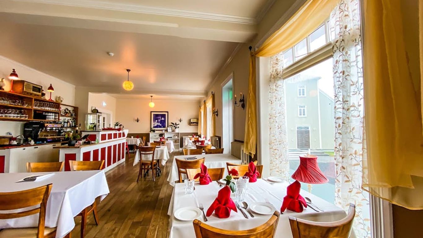 Bakki Hostel and Apartments