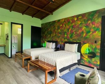 Parti Gras Hotel & Villas en Playa Potrero - Potrero