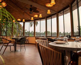 Treehouse Stamp - Benaulim - Restaurant