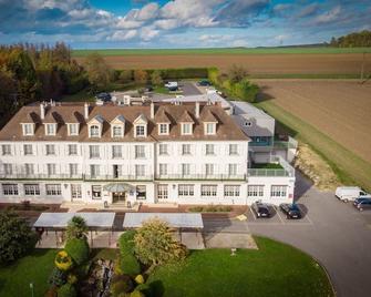 Best Western Hotel Ile de France - Château-Thierry - Gebäude