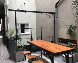 Hotel Chipre - בואנוס איירס - פטיו