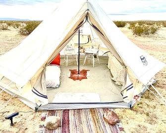 Beysicair Tents & Campground - California City - Patio