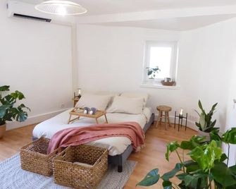 La Maison du Château au calme et centrale - Tournon-sur-Rhône - Soveværelse