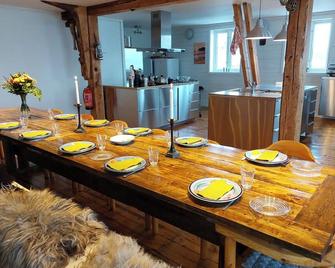 Glass domes at Arctic Ocean Lodge - Andenes - Salle à manger