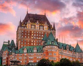 Cozy 2 Br 2 King Bed 2 Free P 8min City Center - Québec City - Building