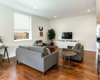 Kislak 303 Luxurious 2BR in Heart of Downtown - Newark - Sala de estar