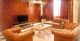 Beatrice Hotel - Kinshasa - Living room