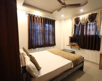 Hotel Blue Mountain - Udaipur
