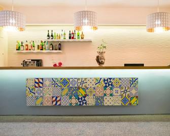 Hotel Solemar - Sant'Alessio Siculo - Front desk