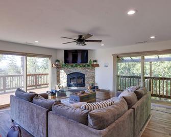 Ski, Hike And Fish Mtn-View Gem With Dec - Tuolumne - Sala de estar