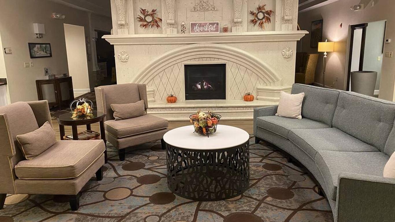 Homewood Suites by Hilton Decatur-Forsyth