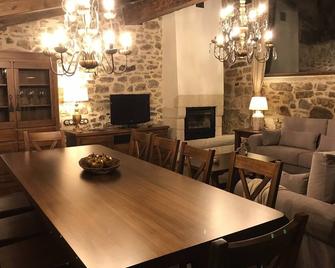 El Leñero del Tío Ramón - Puertomingalvo - Comedor