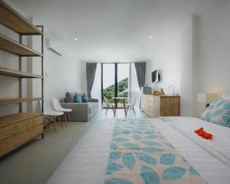 Triple 8 Suites - Labuan Bajo - Bedroom